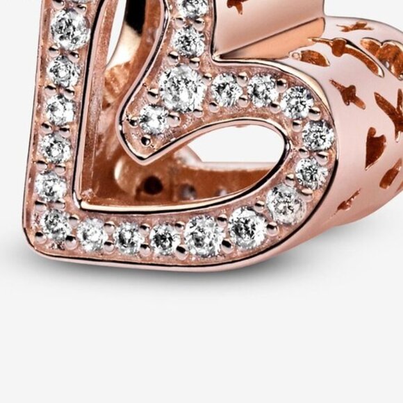 Pandora Sparkling Freehand Heart Charm - Picture 4 of 6